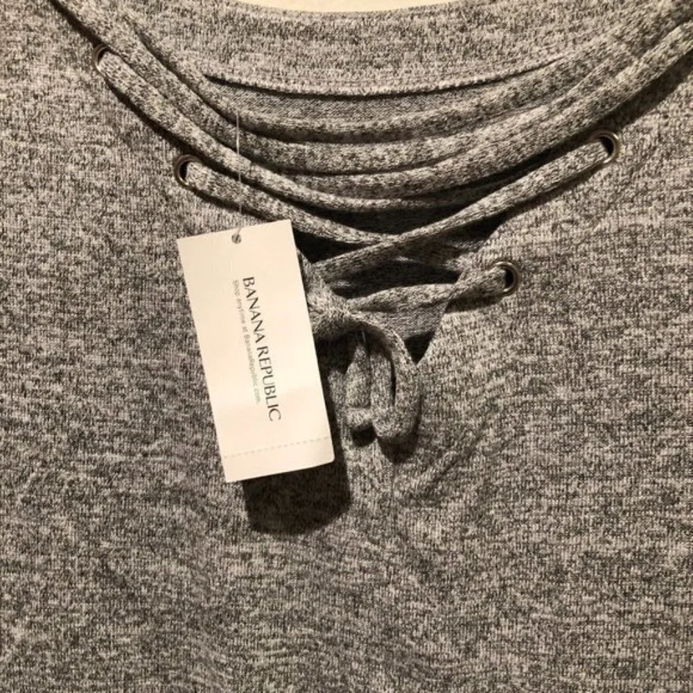 Banana Republic Luxespun Heather Grey Tee- Size XS- NWT - Picture 7 of 9